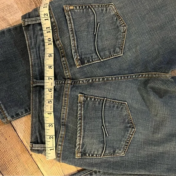 Lee Modern Series Curvy Fit Jeans - Picture 14 of 15